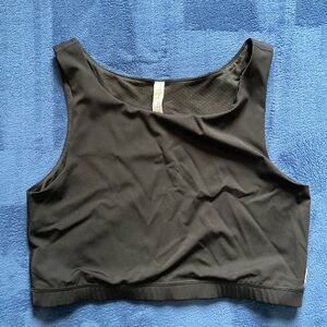 Vuori NWOT sports bra